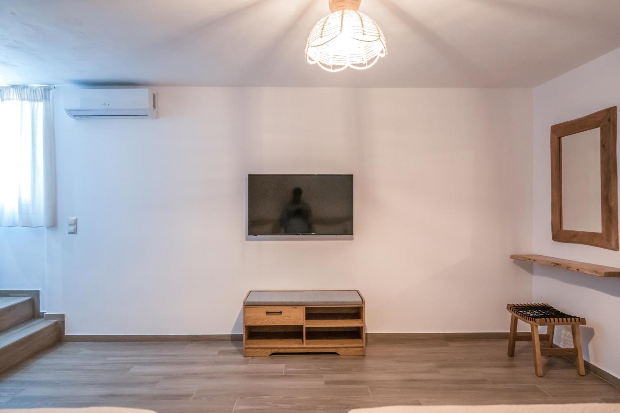 Epithea Suites Kythnos 5 Με Ιδιωτική Πισίνα מראה חיצוני תמונה